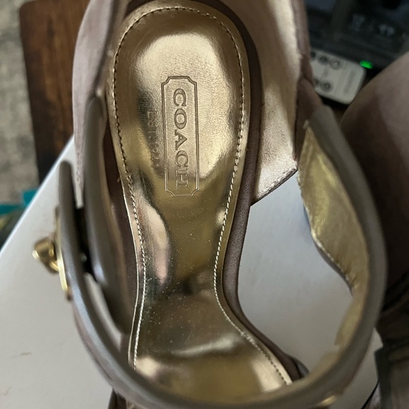 Coach heels 👠 worn once to a wedding. - Picture 6 of 6